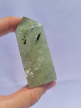 Load image into Gallery viewer, Prehnite Point