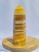Load image into Gallery viewer, Yellow Fluorite Point
