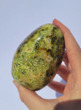 Load image into Gallery viewer, Green Opal Freeform