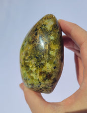 Load image into Gallery viewer, Green Opal Freeform