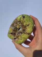 Load image into Gallery viewer, Green Opal Freeform
