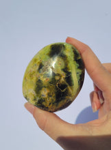 Load image into Gallery viewer, Green Opal Freeform