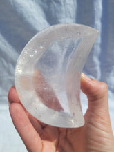Load image into Gallery viewer, Clear Quartz Moon Bowl