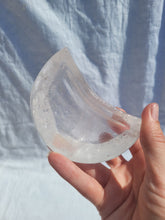 Load image into Gallery viewer, Clear Quartz Moon Bowl