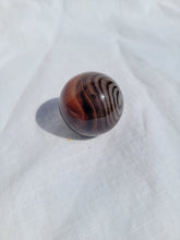 Load image into Gallery viewer, Sardonyx Sphere