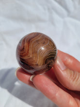 Load image into Gallery viewer, Sardonyx Sphere