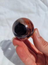 Load image into Gallery viewer, Sardonyx Sphere