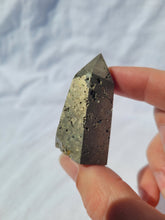 Load image into Gallery viewer, Pyrite Mini Point