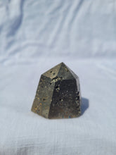 Load image into Gallery viewer, Pyrite Mini Point