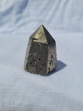 Load image into Gallery viewer, Pyrite Mini Point