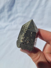 Load image into Gallery viewer, Pyrite Mini Point