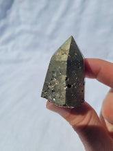 Load image into Gallery viewer, Pyrite Mini Point