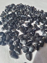 Load image into Gallery viewer, Obsidian Chips - 250grams