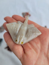 Load image into Gallery viewer, Soapstone Stingray