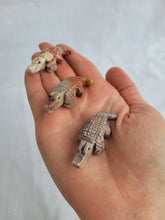 Load image into Gallery viewer, Soapstone Crocodile