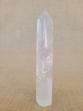 Load image into Gallery viewer, Clear Quartz Point