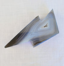 Load image into Gallery viewer, Agate Lightning Bolt