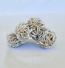 Load image into Gallery viewer, Desert Rose Selenite Cluster