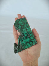Load image into Gallery viewer, Malachite Slice