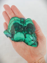 Load image into Gallery viewer, Malachite Slice