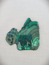 Load image into Gallery viewer, Malachite Slice