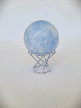 Load image into Gallery viewer, Geometric Sphere Stand