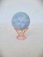 Load image into Gallery viewer, Geometric Sphere Stand