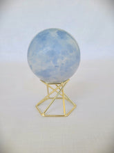 Load image into Gallery viewer, Geometric Sphere Stand
