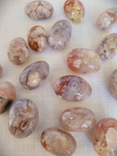 Load image into Gallery viewer, Flower Agate Tumble