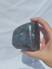 Load image into Gallery viewer, Labradorite Freeform