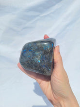 Load image into Gallery viewer, Labradorite Freeform