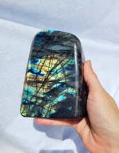 Load image into Gallery viewer, Labradorite Freeform