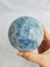 Load image into Gallery viewer, Blue Calcite Sphere