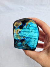 Load image into Gallery viewer, Labradorite Freeform