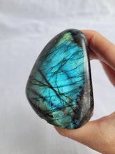Load image into Gallery viewer, Labradorite Freeform