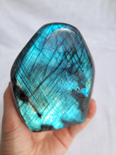 Load image into Gallery viewer, Labradorite Freeform