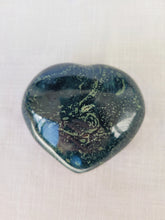Load image into Gallery viewer, Kambaba Heart