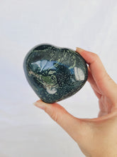 Load image into Gallery viewer, Kambaba Heart