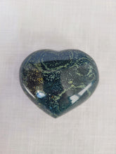 Load image into Gallery viewer, Kambaba Heart
