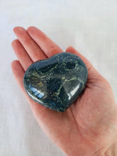 Load image into Gallery viewer, Kambaba Heart