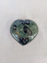 Load image into Gallery viewer, Kambaba Heart