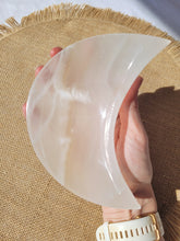 Load image into Gallery viewer, Banded Calcite Moon Bowl