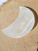Load image into Gallery viewer, Banded Calcite Moon Bowl
