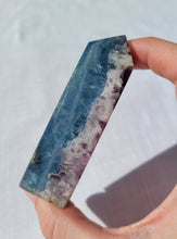 Load image into Gallery viewer, Fluorite Point