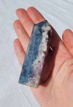 Load image into Gallery viewer, Fluorite Point