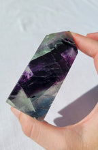 Load image into Gallery viewer, Fluorite Point