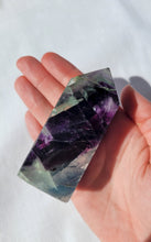 Load image into Gallery viewer, Fluorite Point