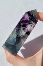 Load image into Gallery viewer, Fluorite Point