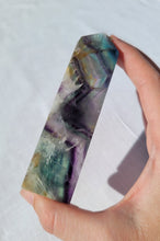 Load image into Gallery viewer, Fluorite Point