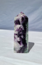 Load image into Gallery viewer, Fluorite Point